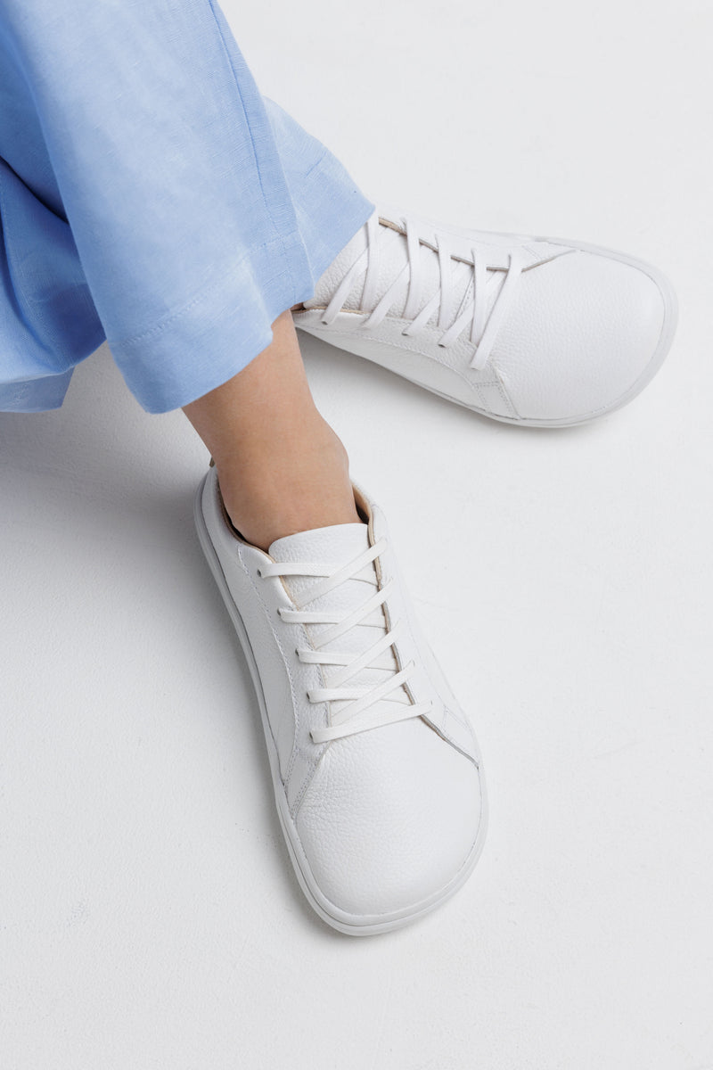 Guide to Barefoot Shoes for Nurses and Healthcare Workers