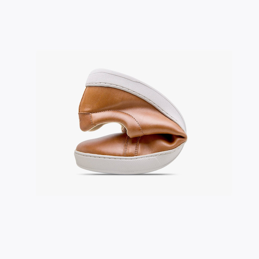 The Women's Everyday Sneaker in caramel natural leather - Origo barefoot shoes