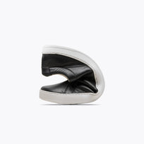 The Women's Everyday Sneaker in black natural leather - Origo barefoot shoes
