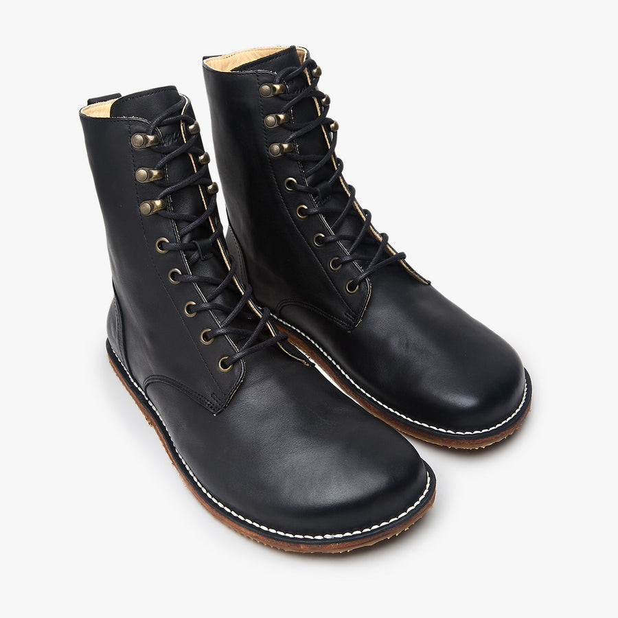 Origo Women's Adventurer Boot, Black - three-quarter view of the pair