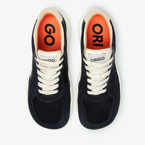 Origo Men's City Sneaker, Black with off-white contrast laces - view 9