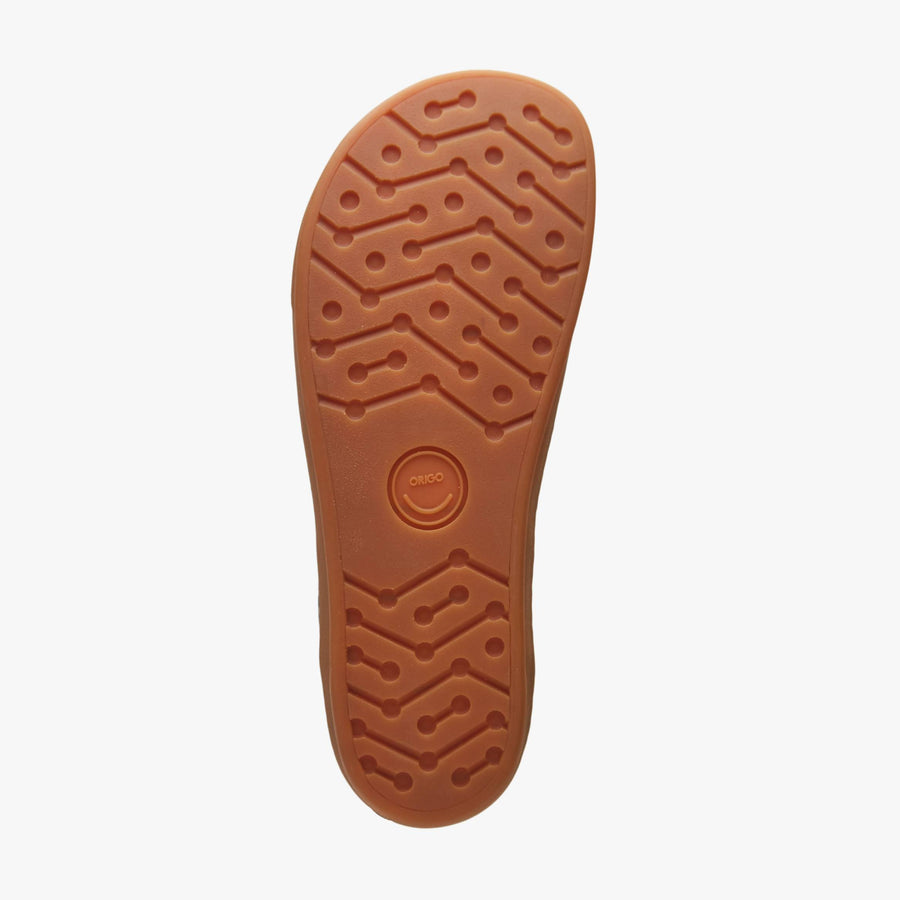 The Women's Modern Retro Sneaker, image 5 of 7