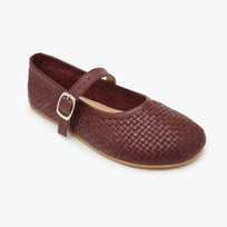 The Intreccio Mary Jane Color barefoot flat Burgundy in a white background 1