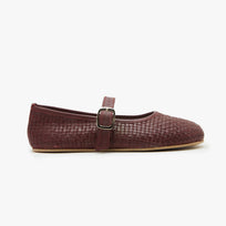 The Intreccio Mary Jane Color barefoot flat Burgundy in a white background 4