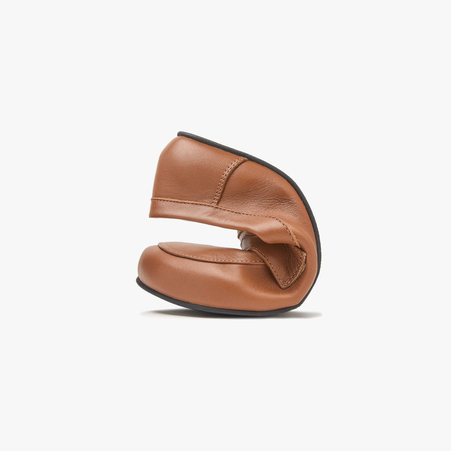 Origo Women's Penny Loafer, Light Brown - flexible sole bending